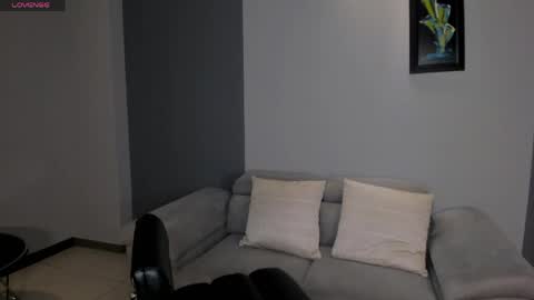 Snapshot of sunnyrivers_ chatting on April 19, 2026, 11:42 am Sunny Rivers online show from April 19, 2026, 11:42 am