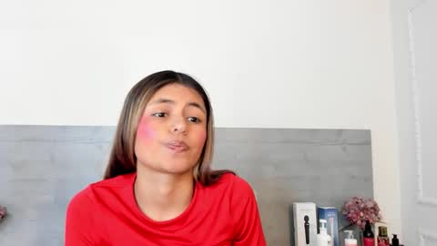 sunnywhitee online show from March 28, 2026, 7:24 pm