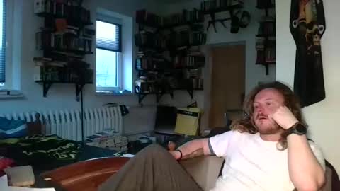 sunr1sa online show from November 11, 2025, 3:23 pm