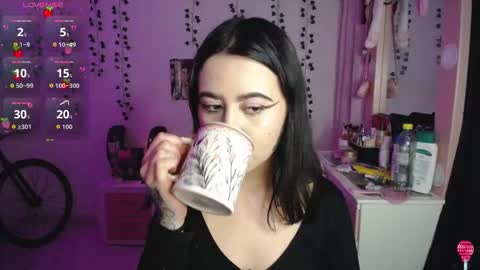 Sunset online show from November 19, 2025, 5:18 am