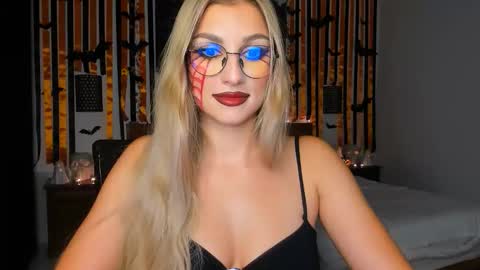 sunsetwithava online show from October 30, 2025, 11:55 am