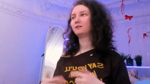 Snapshot of sunshine_blaze chatting on March 3, 2026, 1:28 pm Alice online show from March 3, 2026, 1:28 pm