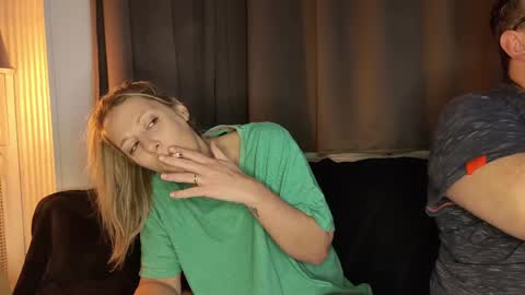 Ava online show from January 15, 2025, 9:41 pm