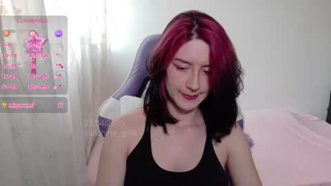 sunshine_girl9 online show from April 23, 2026, 8:44 pm