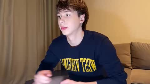 sunshinealex online show from December 14, 2025, 5:46 am