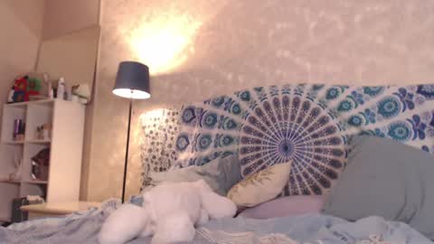 Hella online show from February 7, 2025, 4:35 pm