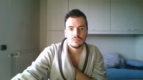 Snapshot of superbirdman12345 chatting on November 18, 2025, 10:41 am Bighead online show from November 18, 2025, 10:41 am