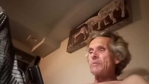 superdavedetailzz2025 online show from October 4, 2025, 7:50 am