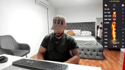 supermanboyxxl online show from October 13, 2025, 5:29 am