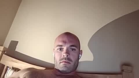 supermax76 online show from April 19, 2026, 12:54 am