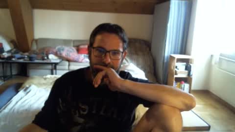 supersquirrel81 online show from October 3, 2025, 3:42 pm