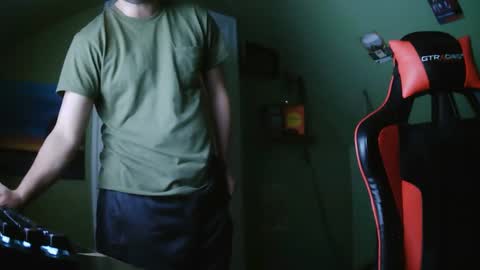 Snapshot of surferdude_here chatting on October 9, 2025, 7:17 am surferdude_here online show from October 9, 2025, 7:17 am