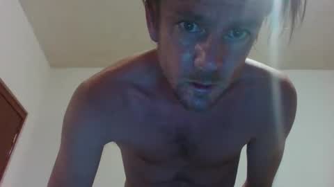 Snapshot of surfsup34 chatting on January 26, 2025, 4:51 am surfsup34 online show from January 26, 2025, 4:51 am