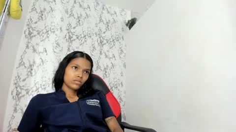 Snapshot of surifoster chatting on June 29, 2026, 6:08 pm suri online show from June 29, 2026, 6:08 pm