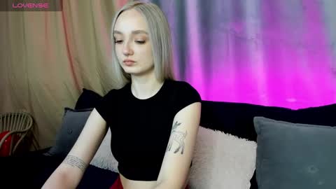 Annie online show from February 25, 2025, 1:09 am