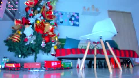 susan_parker01 online show from November 4, 2025, 12:48 pm