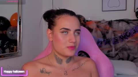 Susan online show from October 22, 2025, 8:52 pm