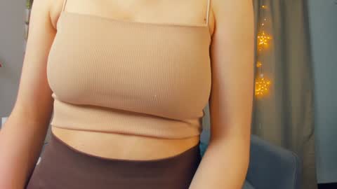 Lisa online show from December 22, 2024, 8:25 pm