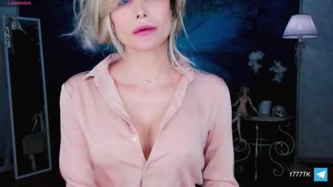 InaraSerra online show from February 26, 2026, 2:10 am