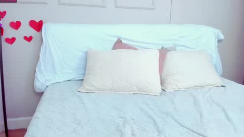 Amelia  online show from February 21, 2025, 9:22 pm