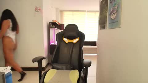 Susan Rhodes online show from September 25, 2025, 3:49 pm