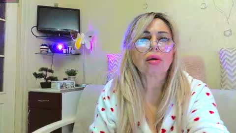 Snapshot of susienoreen chatting on October 15, 2025, 7:41 am SusieNoreen online show from October 15, 2025, 7:41 am