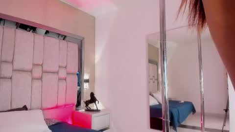  susi  online show from April 13, 2026, 8:36 pm