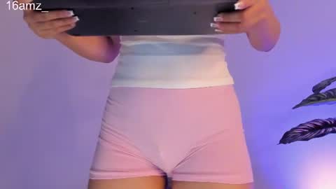 Snapshot of susimendez_ chatting on July 10, 2026, 8:44 pm susi online show from July 10, 2026, 8:44 pm