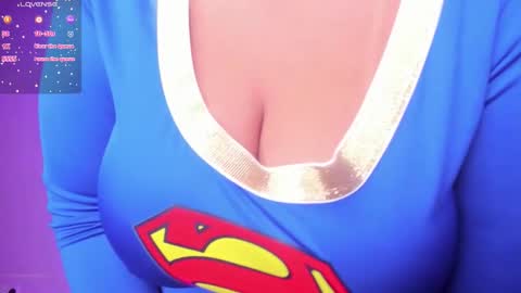 Snapshot of sussierogers chatting on October 31, 2025, 2:18 pm SussieRogers online show from October 31, 2025, 2:18 pm