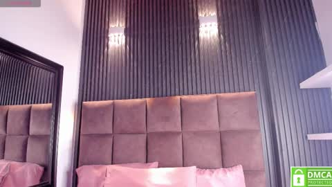 sussy_vixen online show from March 3, 2026, 3:56 am