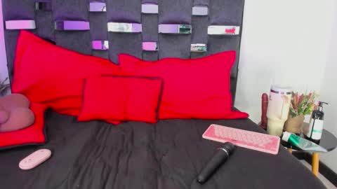 Snapshot of sussysunny_ chatting on February 25, 2026, 5:39 am Sussy Sunny online show from February 25, 2026, 5:39 am