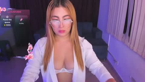 Susy online show from October 29, 2025, 4:04 am