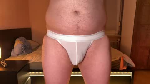 sutlac90 online show from April 14, 2026, 8:37 pm