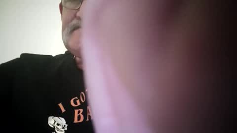 Snapshot of suzuki1250 chatting on March 1, 2026, 11:12 am suzuki1250 online show from March 1, 2026, 11:12 am