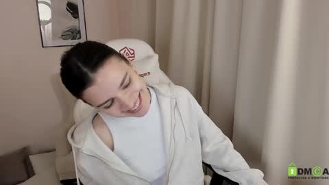 Snapshot of suzyjames chatting on January 17, 2025, 1:47 am Suzy next stream Thursday Friday Saturday online show from January 17, 2025, 1:47 am