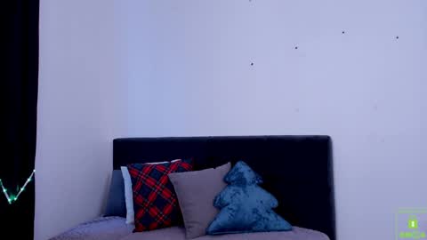 Snapshot of suzyjames chatting on January 29, 2025, 9:01 am Suzy next stream Thursday Friday Saturday online show from January 29, 2025, 9:01 am