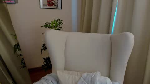 Snapshot of suzyjames chatting on February 20, 2025, 5:55 am Suzy next stream Thursday Friday Saturday online show from February 20, 2025, 5:55 am