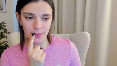 Snapshot of suzyjames chatting on February 25, 2025, 5:41 am Suzy next stream Thursday Friday Saturday online show from February 25, 2025, 5:41 am