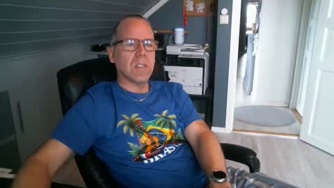 Tom online show from March 21, 2026, 9:47 am