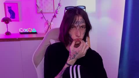 Eric online show from April 11, 2026, 1:37 pm