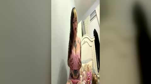 Snapshot of swagkitten chatting on June 30, 2026, 3:40 am swagkitten online show from June 30, 2026, 3:40 am