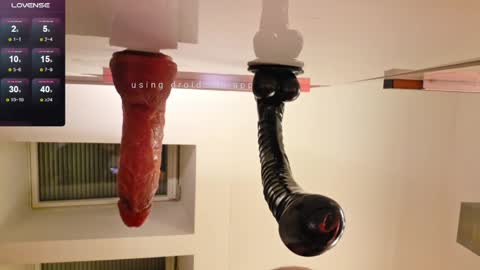 sweaty_hairy_cocks online show from June 7, 2026, 10:24 pm