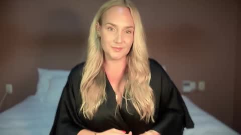 Snapshot of swedish_candii chatting on October 12, 2025, 4:22 am Swedish Candii online show from October 12, 2025, 4:22 am