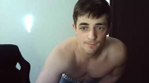 Snapshot of sweeeettt___ chatting on October 2, 2025, 11:28 am sweeeettt___ online show from October 2, 2025, 11:28 am