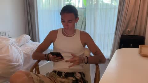 Sammy online show from June 4, 2026, 6:41 am