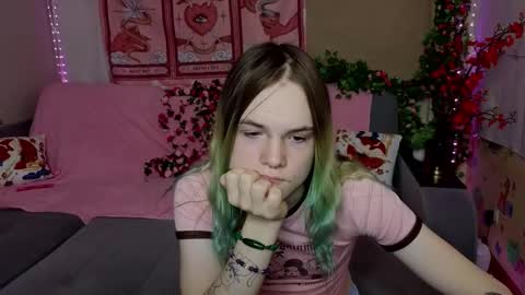 Haeyang  Torry online show from February 7, 2026, 5:44 am