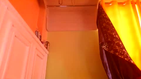 sweet52537 online show from February 10, 2026, 11:25 am