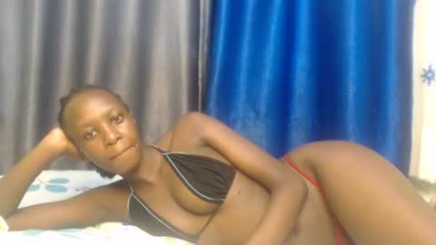 Petite Queen online show from December 27, 2024, 7:29 am