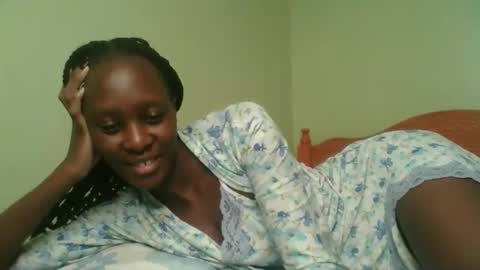 Petite Queen online show from January 17, 2025, 4:28 am