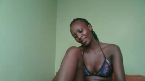 Petite Queen online show from February 1, 2025, 9:29 pm